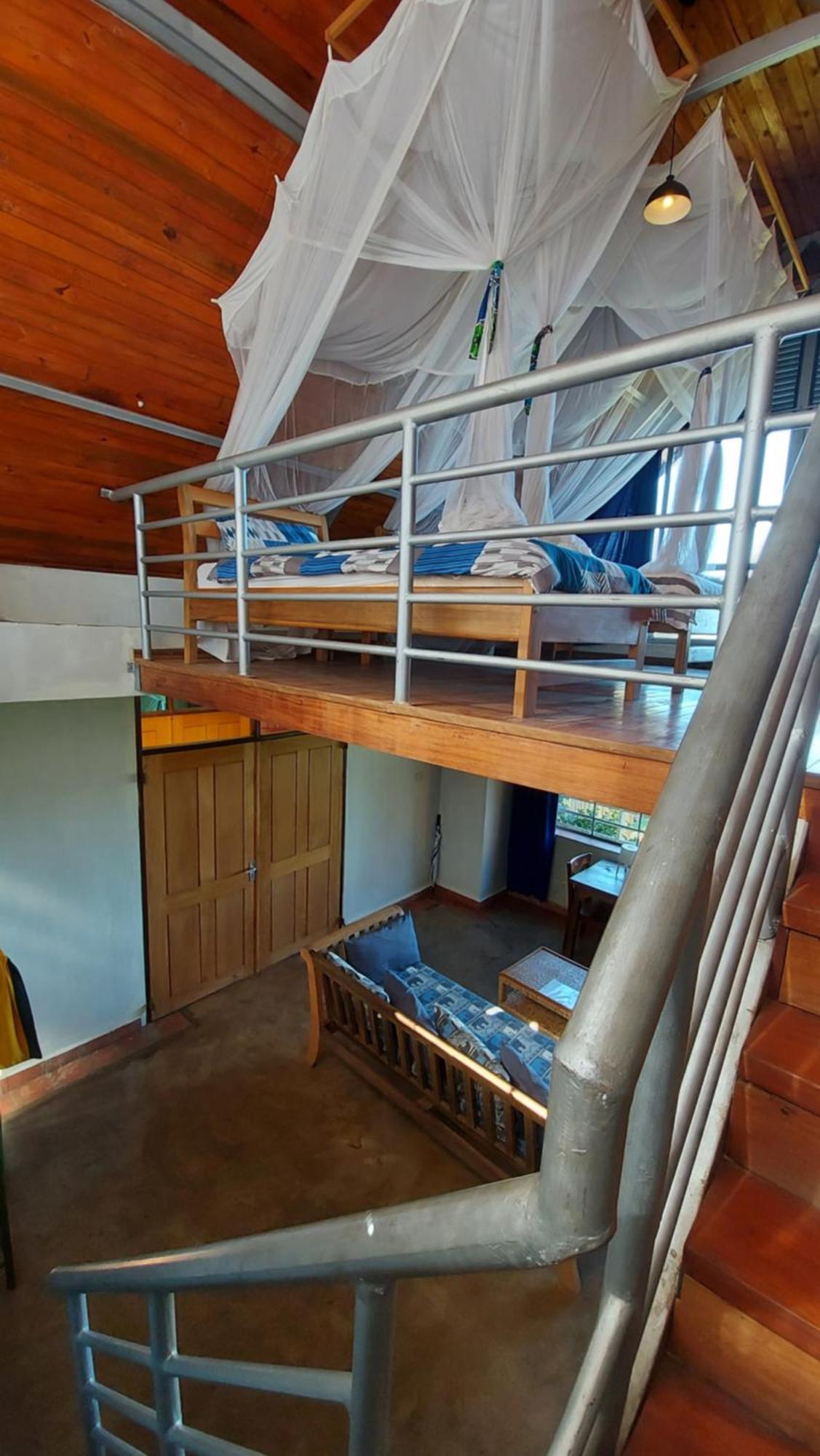 Yellow Haven Lodge Καμπάλα Δωμάτιο φωτογραφία